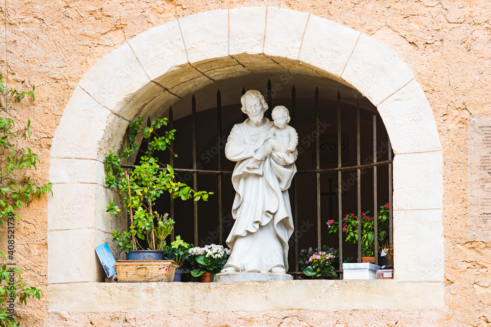 Statue Saint Joseph et Jésus au Bessillon Statue Saint Joseph et Jésus au Bessillon