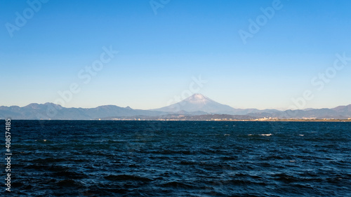 神奈川県、江ノ島から見る富士山と相模湾