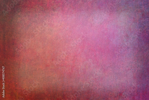 Pastellfarben  - violett und altrosa auf alter Wand - Hintergrund für Text und Bild
