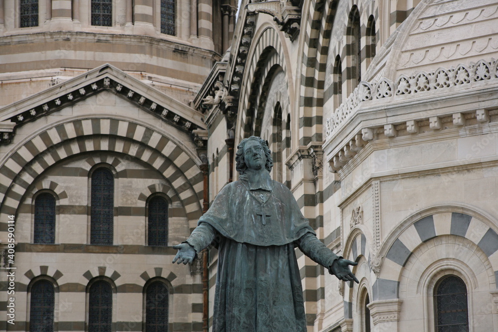 Statue de Saint Eugène de Mazenod 