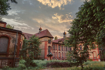 Wandcirkels Oud Ziekenhuis Beelitz Verlaten Heilstätten ruïne bij Berlijn  © Elizaveta
