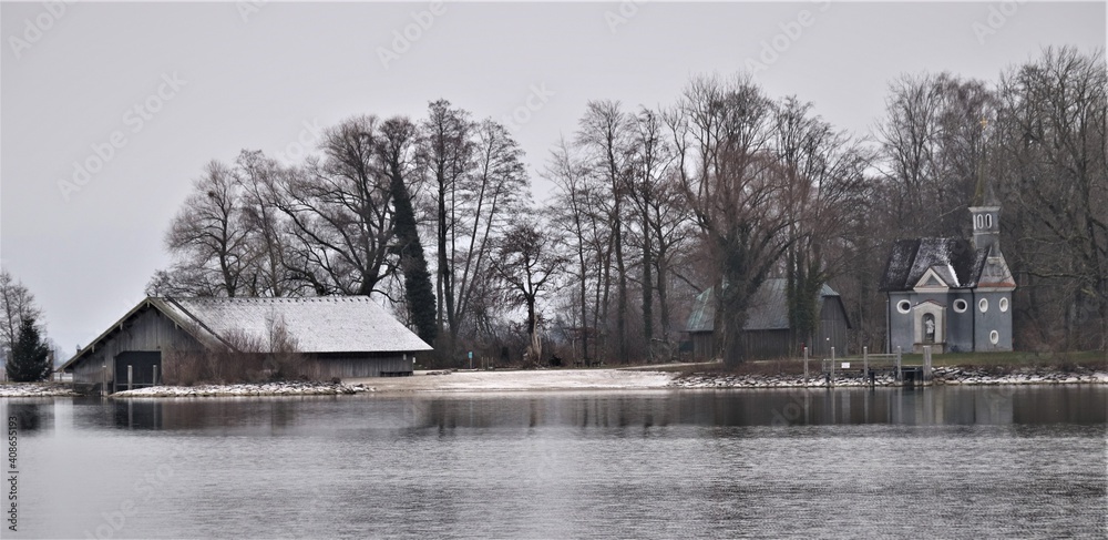 Fototapeta premium Chiemsee im Winter