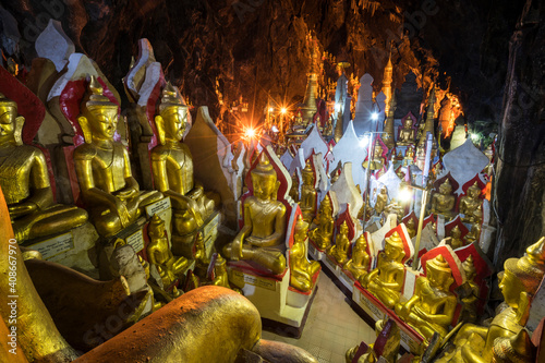 Buddha statues inside Pindaya caves, Pindaya, Myanmar photo