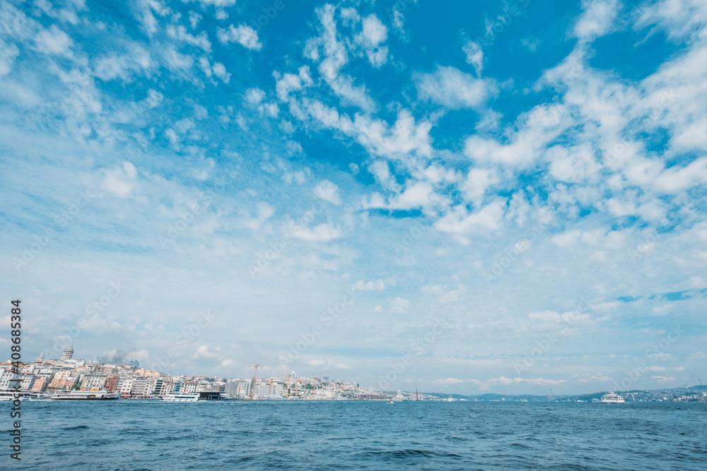 トルコの海と街