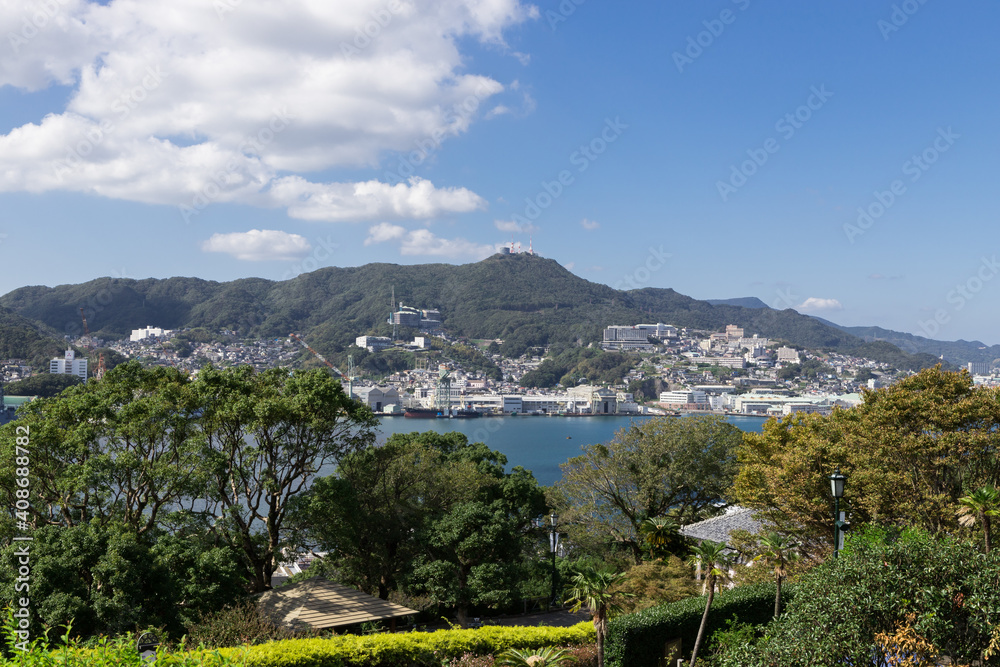 グラバー園から見た晴天の長崎港眺望