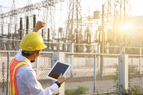 Engineers use programs and technology. To check the operation of the electrical system