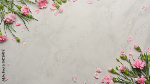 Fototapeta Naklejka Na Ścianę i Meble -  Pink flower decorated on marble desk, flower background