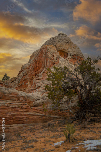 Sunset  in White Pockets Wilderness