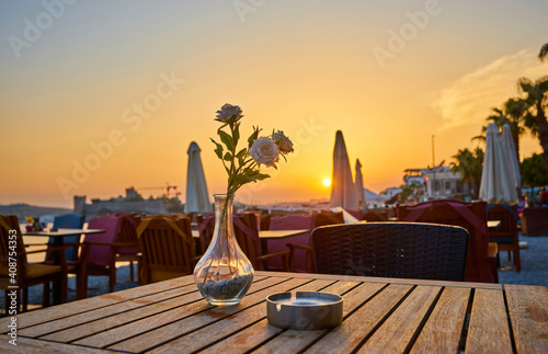 Fototapeta Naklejka Na Ścianę i Meble -  beach restaurant at evening