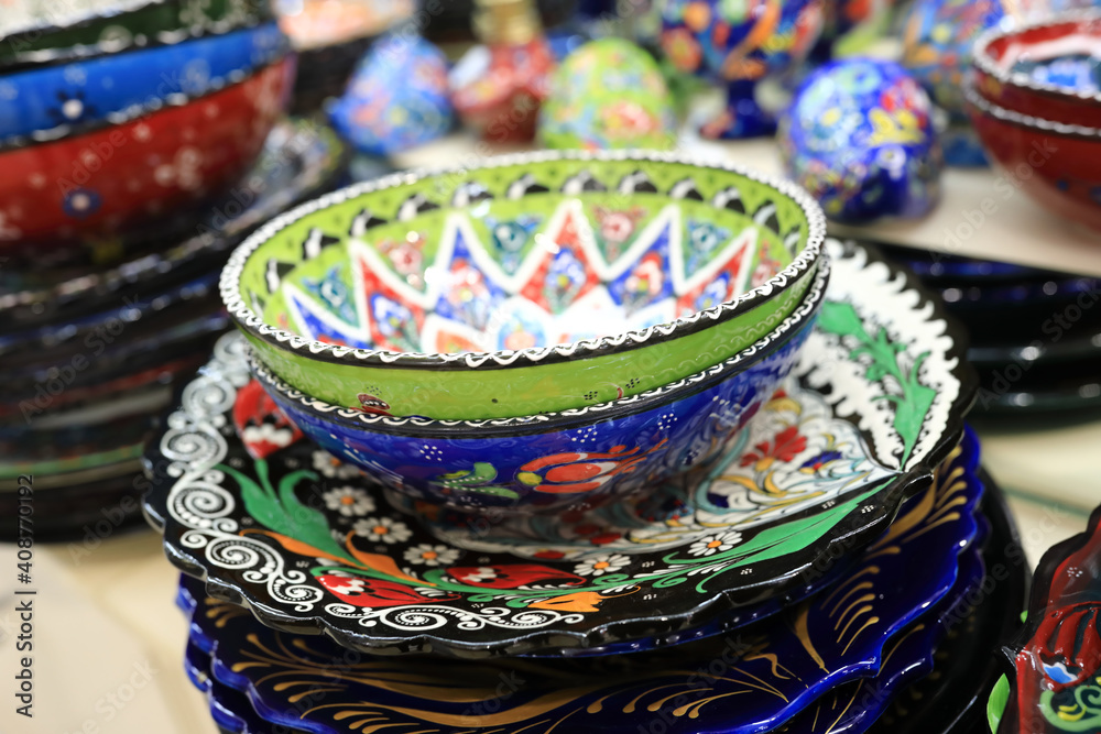 Tableware with oriental ornaments