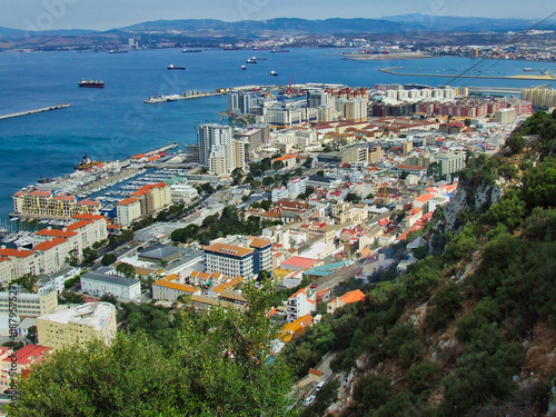Blick auf Gibraltar Stadt vom Felsen von Gibraltar, von den Einwohnern "The Rock" genannt.