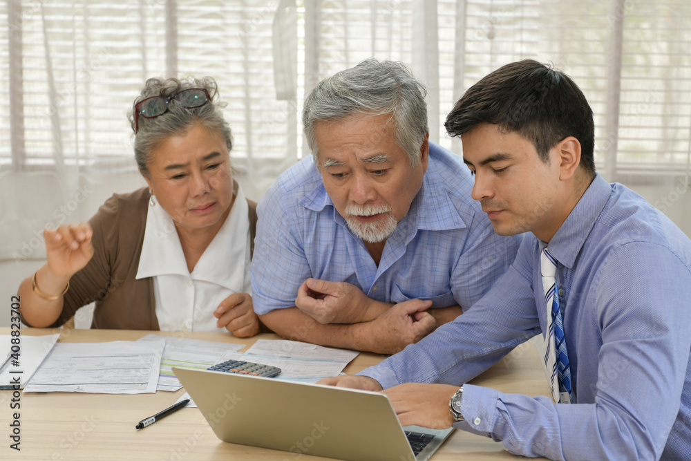 Senior couple having financial problems need discussing financial plans whit finansial advisor. Senior couple having financial problems need discussing financial plans whit finansial advisor.