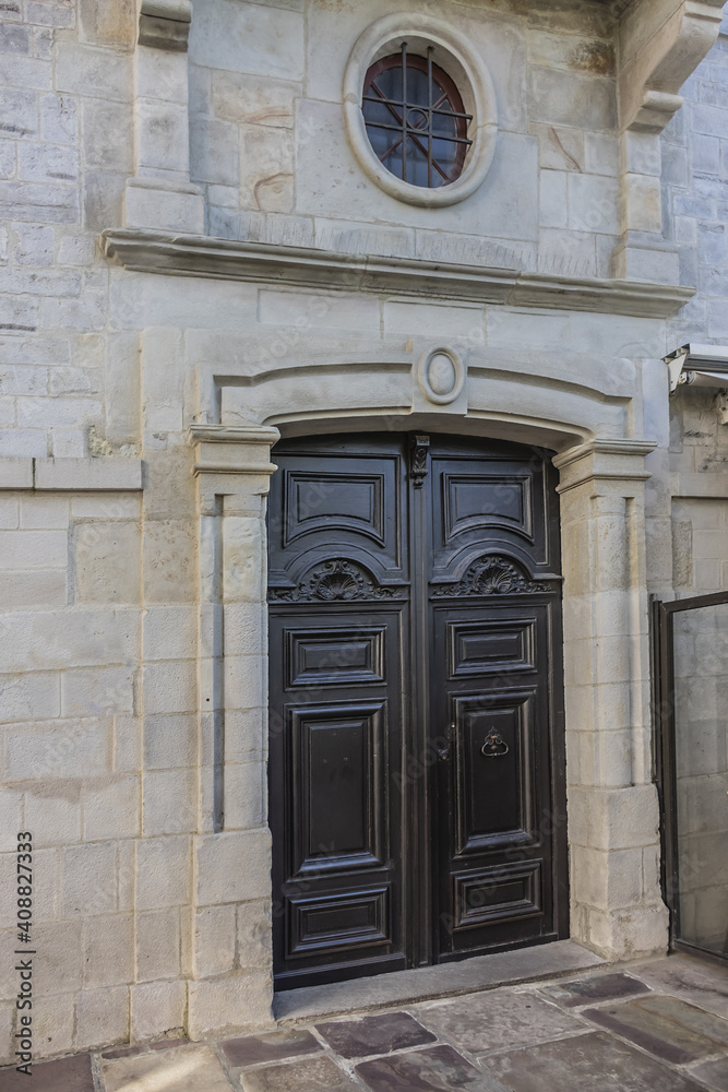 Beautiful house built in 1643 - house of King Louis XIV (Maison Louis XIV), place where Louis XIV married Infant of Spain. Saint Jean de Luz, Pyrenees-Atlantiques department in southwestern France. Beautiful house built in 1643 - house of King Louis XIV (Maison Louis XIV), place where Louis XIV married Infant of Spain. Saint Jean de Luz, Pyrenees-Atlantiques department in southwestern France.