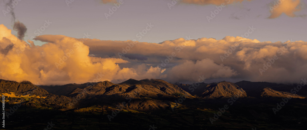 Obraz premium giant mountain with shadows