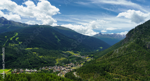 Fototapeta Naklejka Na Ścianę i Meble -  Mountain landscape along the road to Stelvio pass (Lombardy) at summer