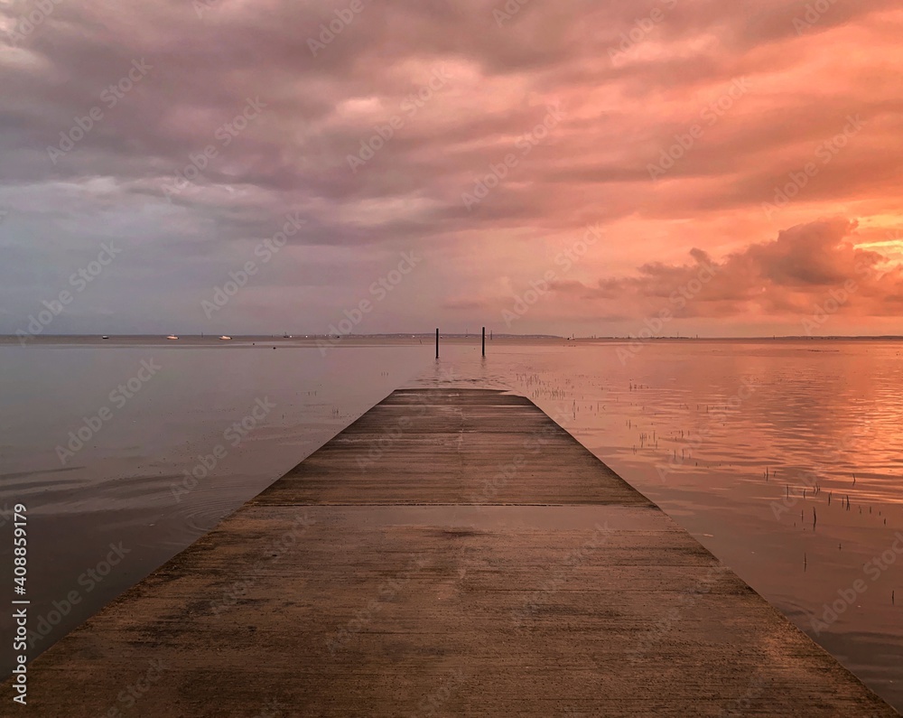 Obraz premium pier at sunset