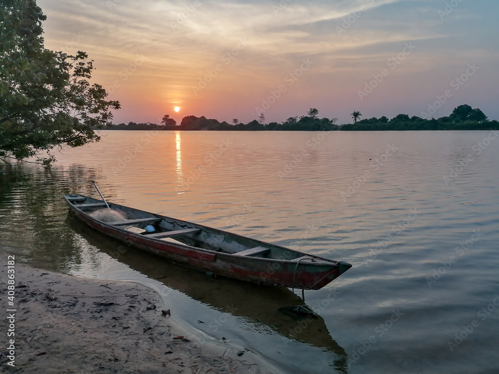 Naklejka premium boats at sunset