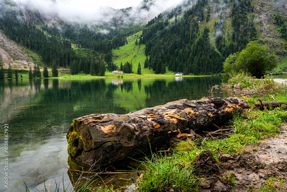 Landschaft am Vilsalpsee in Tirol, Austria Landschaft am Vilsalpsee in Tirol, Austria