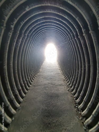 Tunnel