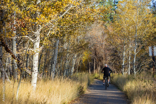 Two old couple Cycling around in Lake Tahoe area © Kit Leong