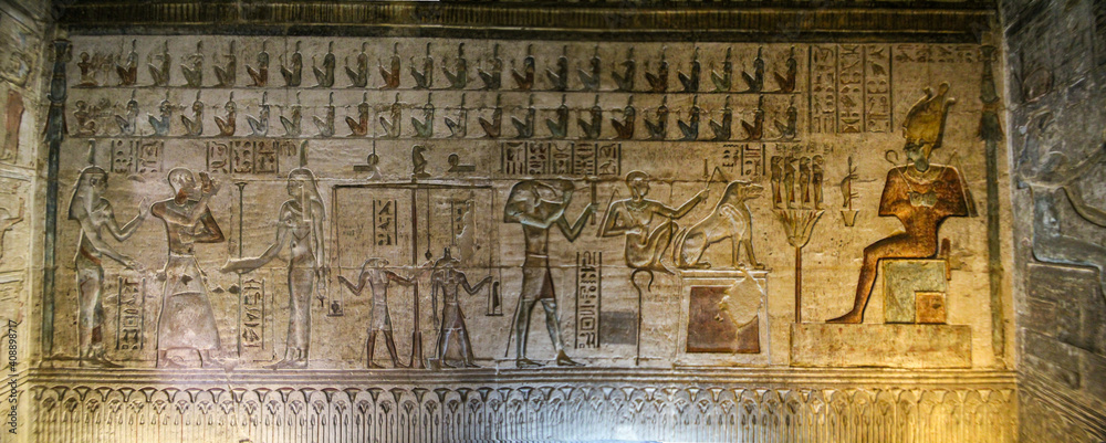 Obraz premium Colorful relief paintings in ancient graves, Dier el Medina, Thebes