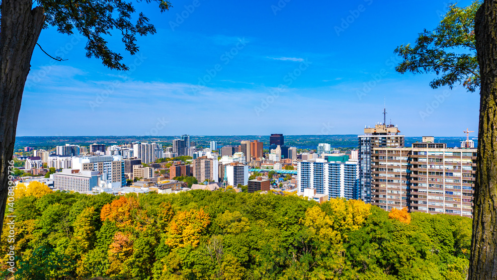 Fototapeta premium Hamilton Skyline view from the mountain.