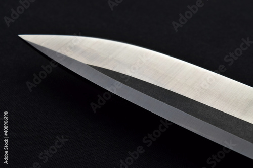 Fotografering blade knife on black background
