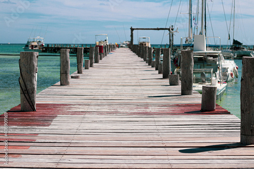 Pier in Cancún, México