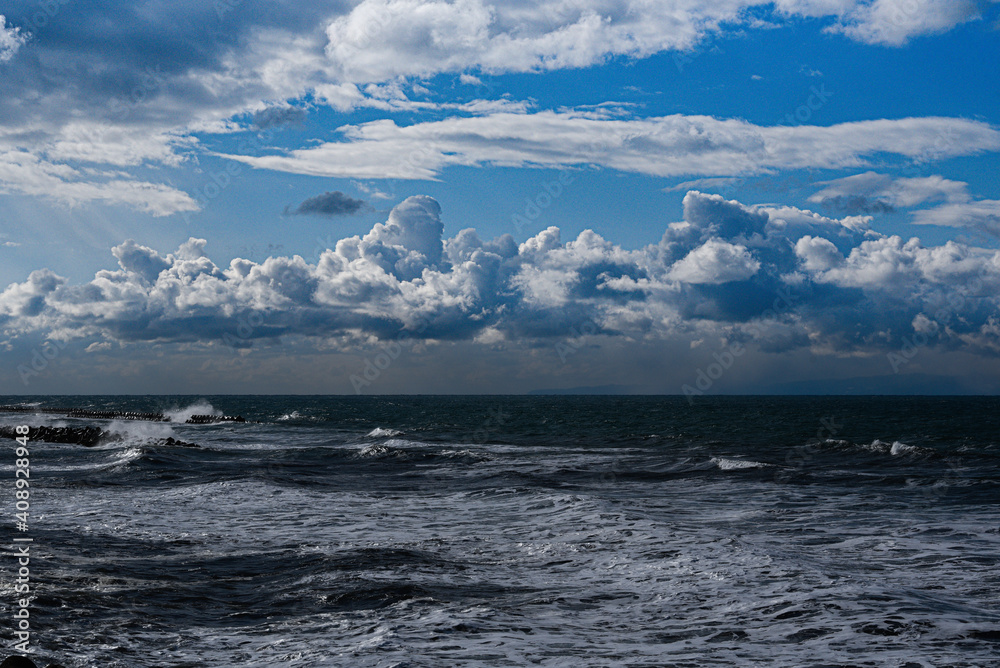海と空と波と 海と空と波と