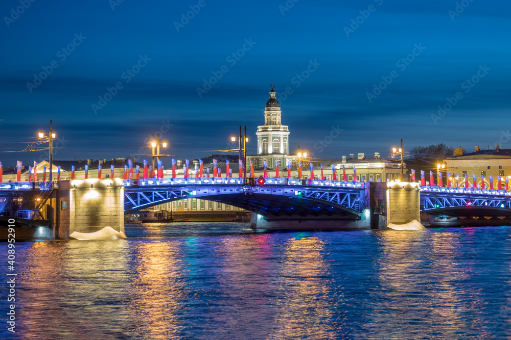 Saint Petersburg, Russia. The Palace Bridge (Dvortsoviy Most).