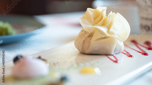 Foto Sweet dessert on the plate.