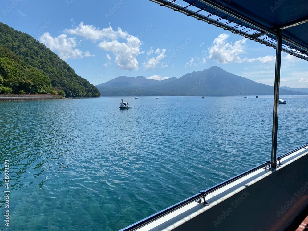 支笏湖観光船からの景色