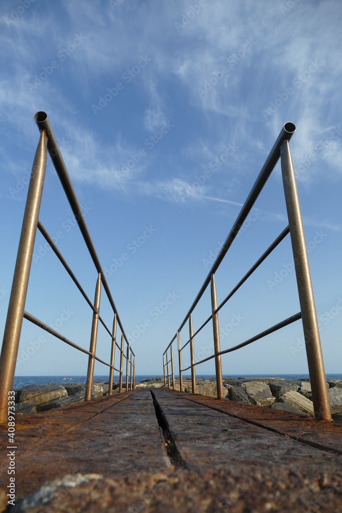 Brücke über Mole Cervo / Ligurien Brücke über Mole Cervo / Ligurien