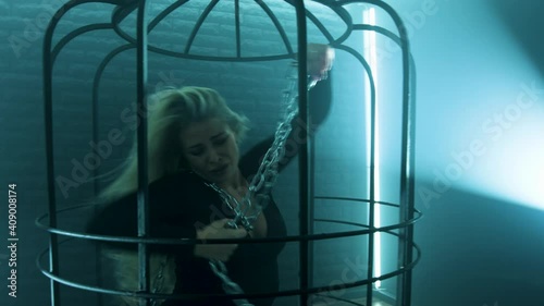 biutiful blond girl dancing 