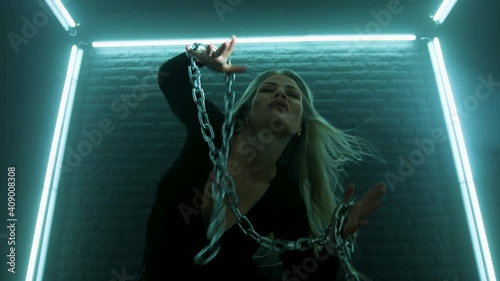 biutiful blond girl dancing 