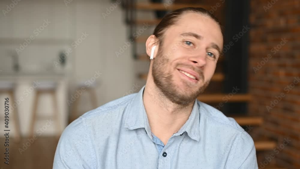 Video chat with a confident handsome guy, a male employee talking on virtual meeting. Millennial at the job interview remotely, online conference with an applicant remotely. Head shot Video chat with a confident handsome guy, a male employee talking on virtual meeting. Millennial at the job interview remotely, online conference with an applicant remotely. Head shot
