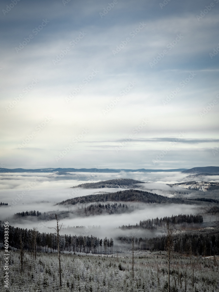 Fototapeta premium Winter trek in the mountains