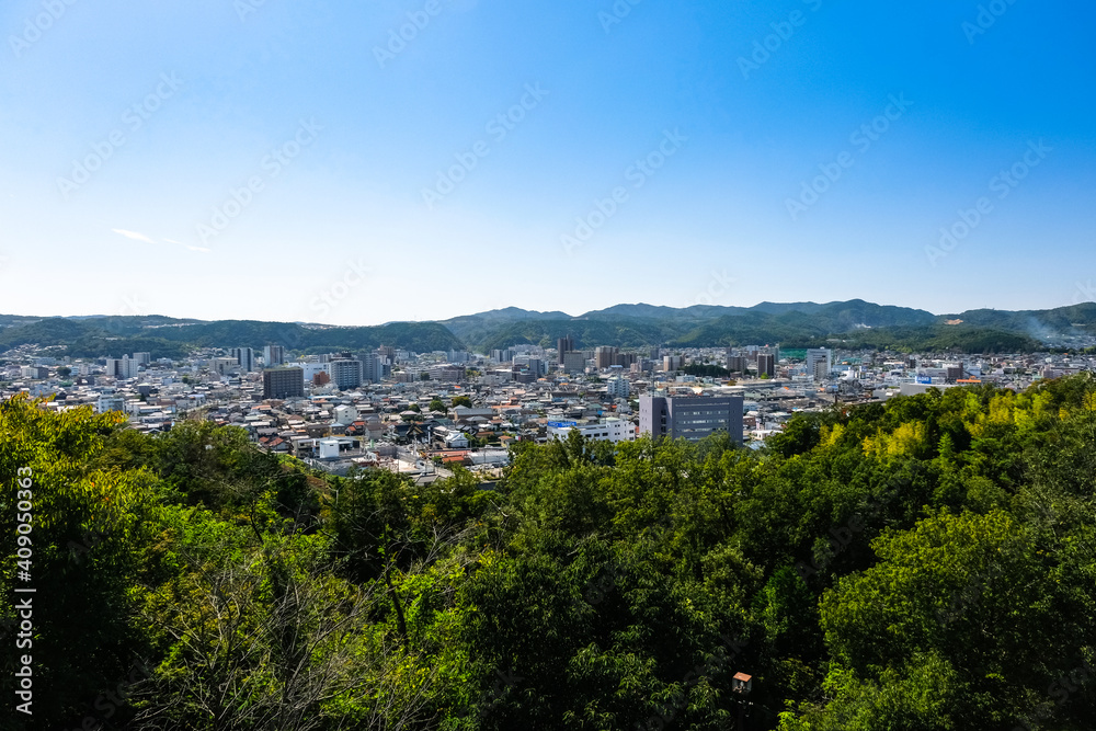 岐阜県多治見市 虎渓公園 展望台から眺める多治見市の街並み