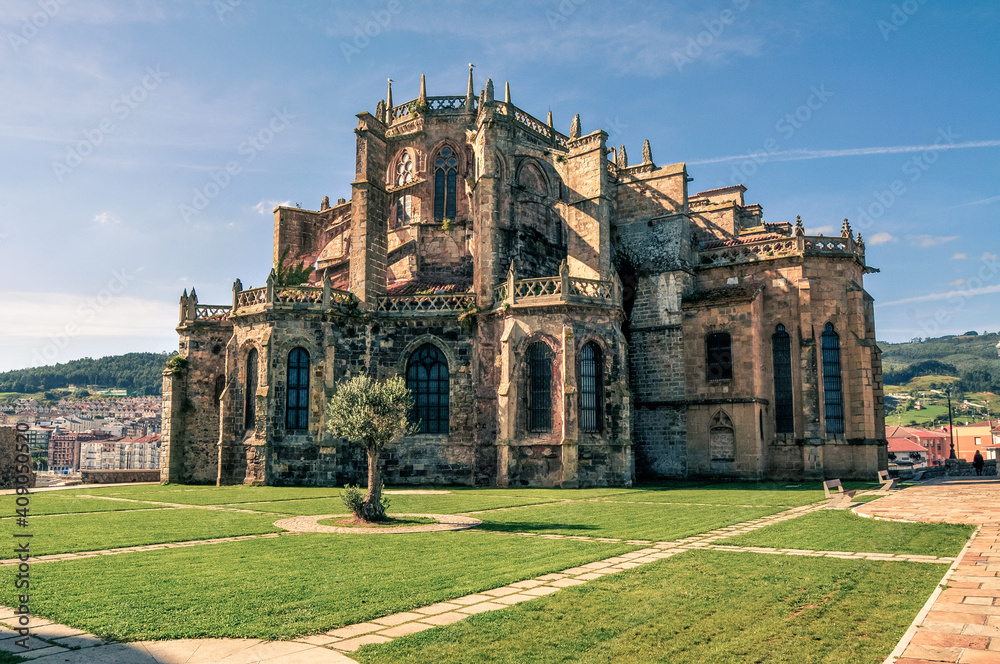 Fototapeta premium Iglesia, Castro Urdiales
