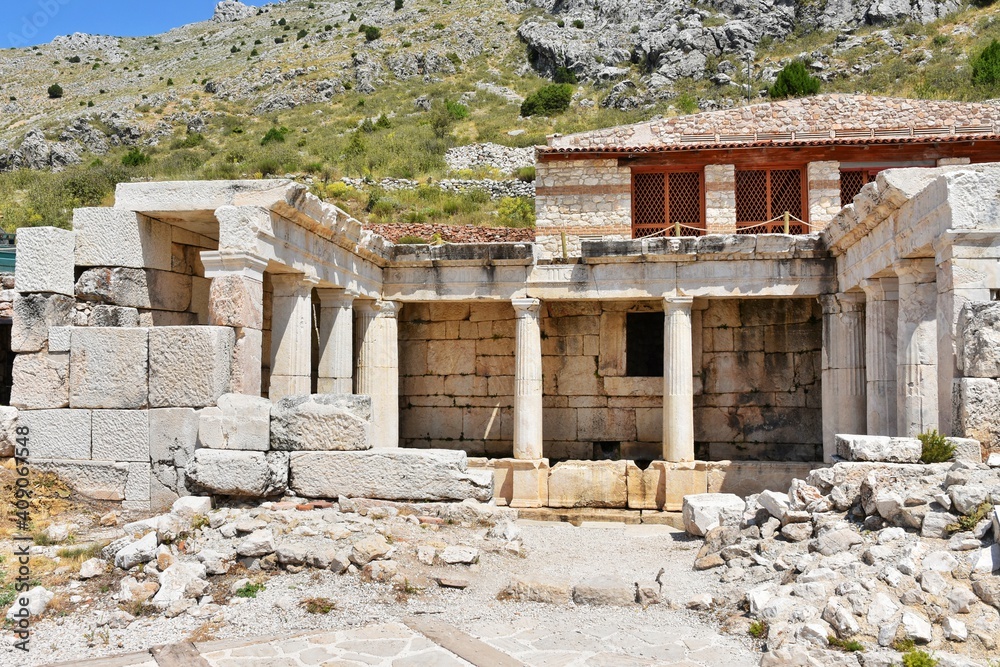 Obraz premium Ruins of the ancient Roman city of Sagalassos. Late Hellenistic fountain