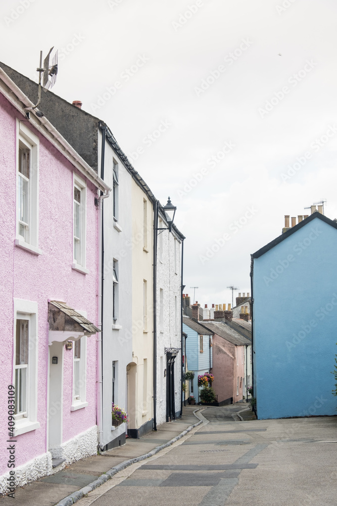 Pastel coloured seaside cottages in the seaside port of Cawsands, Cornwall. 