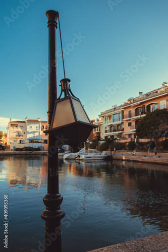 Farola caída
