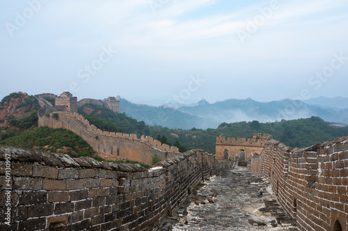 Great Wall in China，The Great Wall and the beautiful clouds in the morning