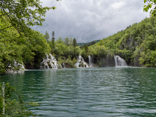 milanovacki slap waterfall plitvice lakes national park