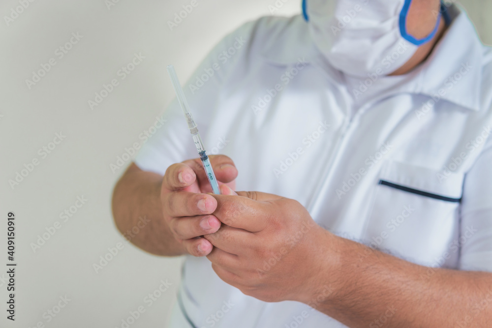 Preparation of a medical syringe for vaccination Preparation of a medical syringe for vaccination