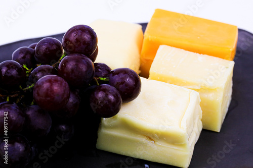 Seedless Grape with Variety Cheeses