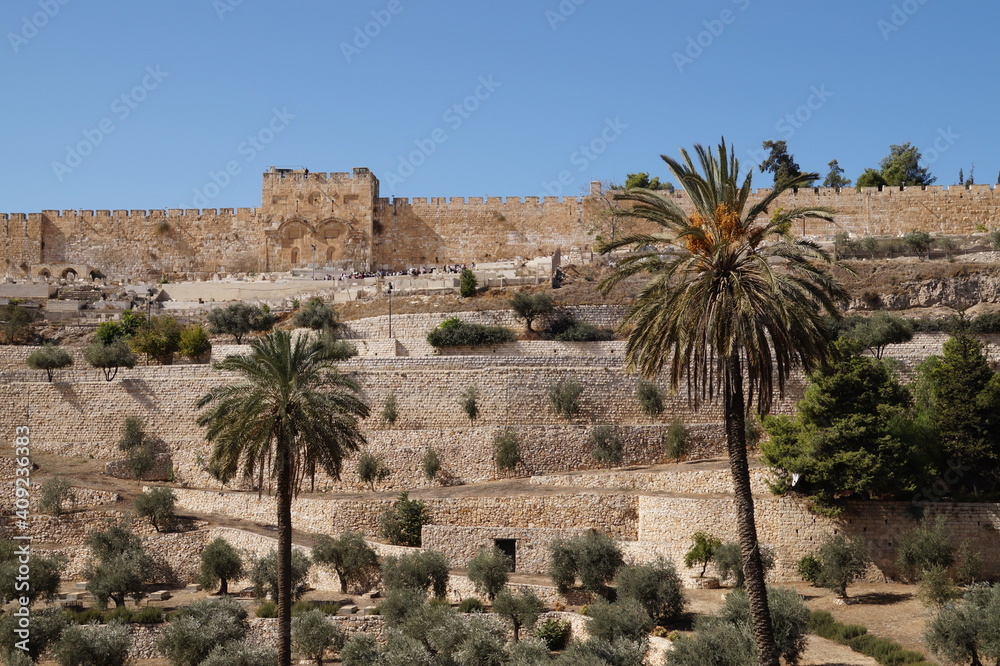 view of the walls of old jerusalem