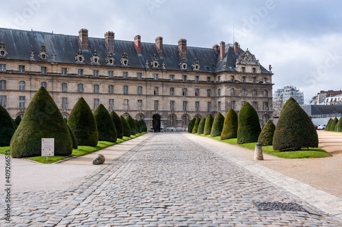 Front facade of Les Invalides museum (previously known as Hotel des Invalides)
