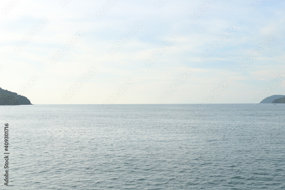 Fototapeta premium view of the sea from the yacht