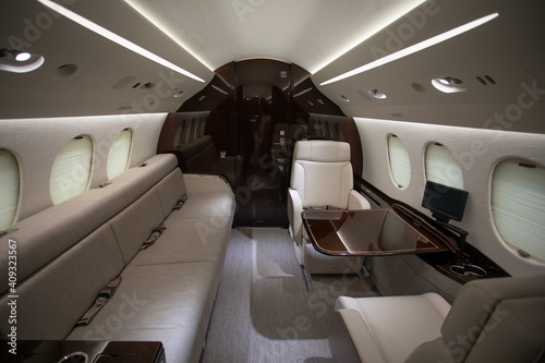 interior jet divan and card table